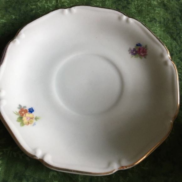 Vintage Mini Teacup and Saucer - Picture 4 of 6